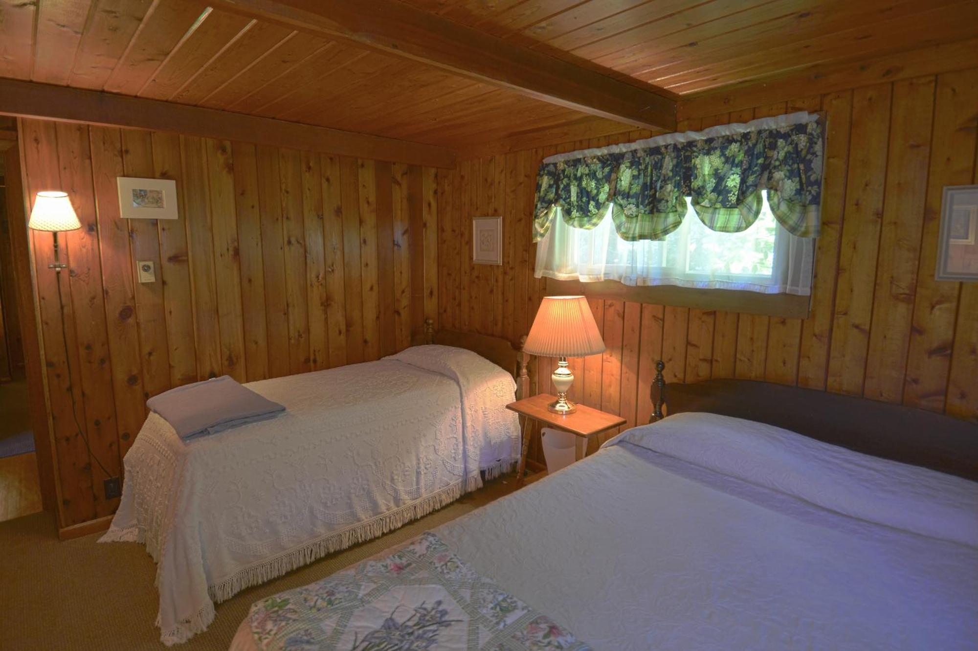 Countryside Cottages Bartonsville Room photo