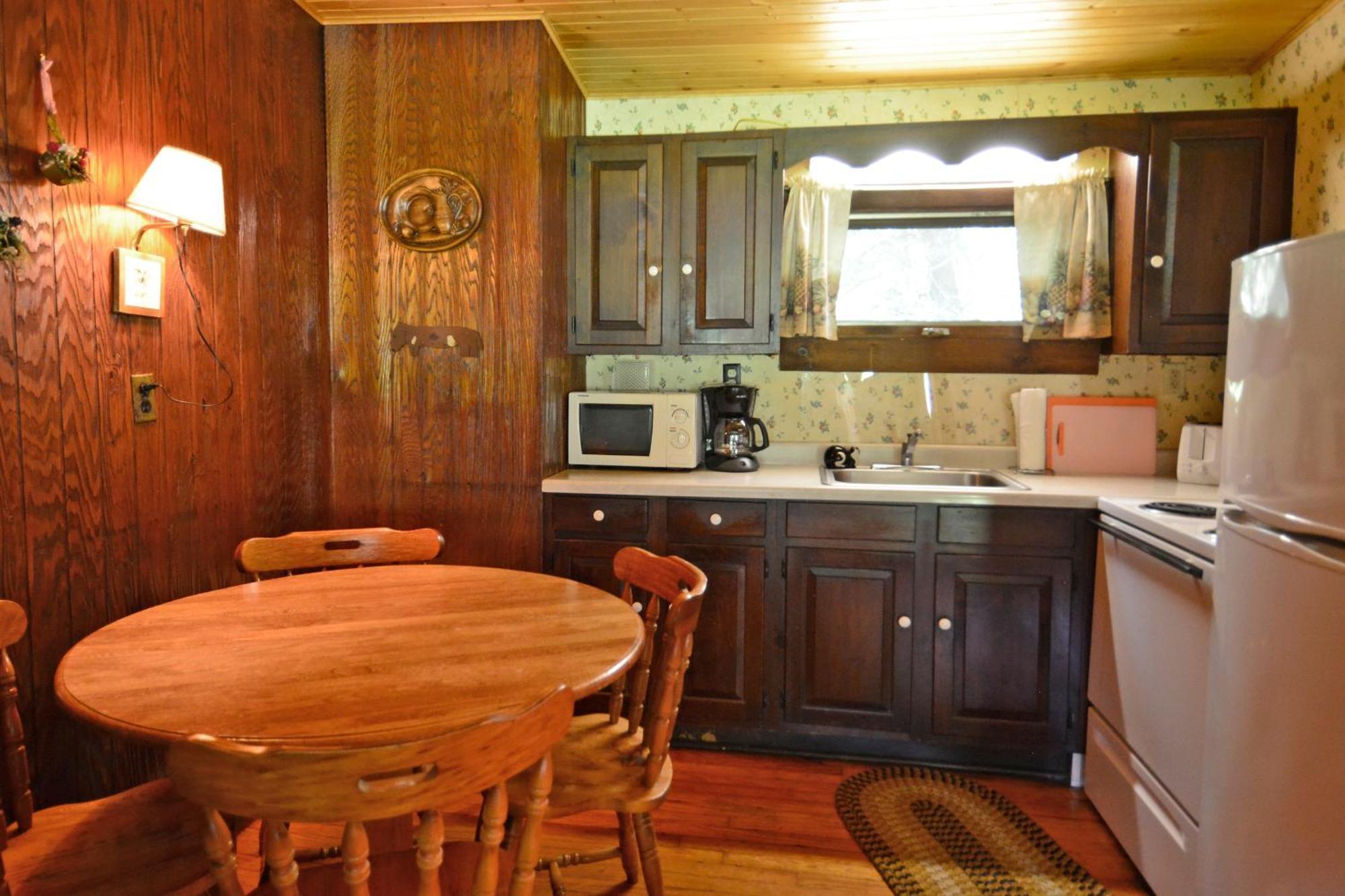 Countryside Cottages Bartonsville Room photo